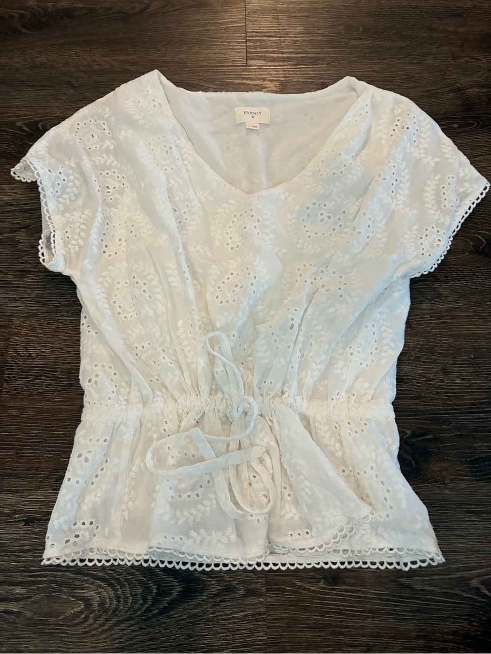 Everly White Eyelet Tie-Waist V-Neck Peplum Top